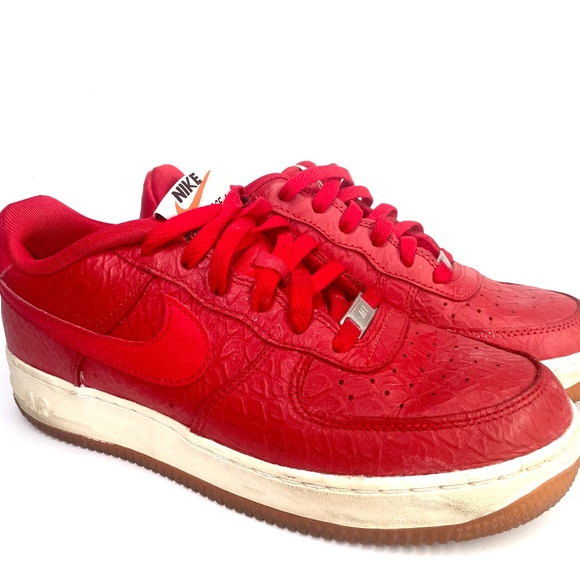 Nike Air Force 1Red Snakeskin print, Size 7Youth/Women 8 - Picture 4 of 4